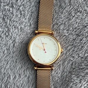 Fossil Gold Mesh Strap Timepiece